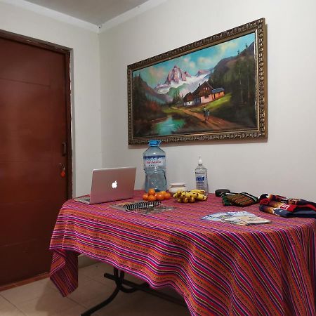 5Min Airport - Super Host Bed and Breakfast Lima Eksteriør billede